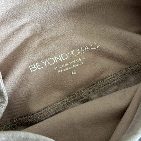 Beyond Yoga Spacedye Leggings Colorblock Purple Size XS - Picture 7 of 8